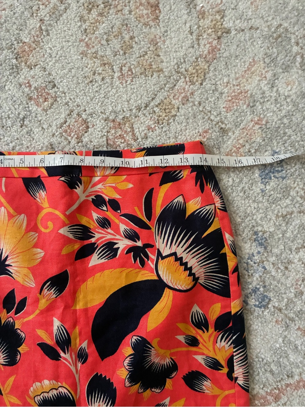 J. Crew Coral Floral Mini Skirt with Black and Gold Accents Size 00 - Picture 3 of 6